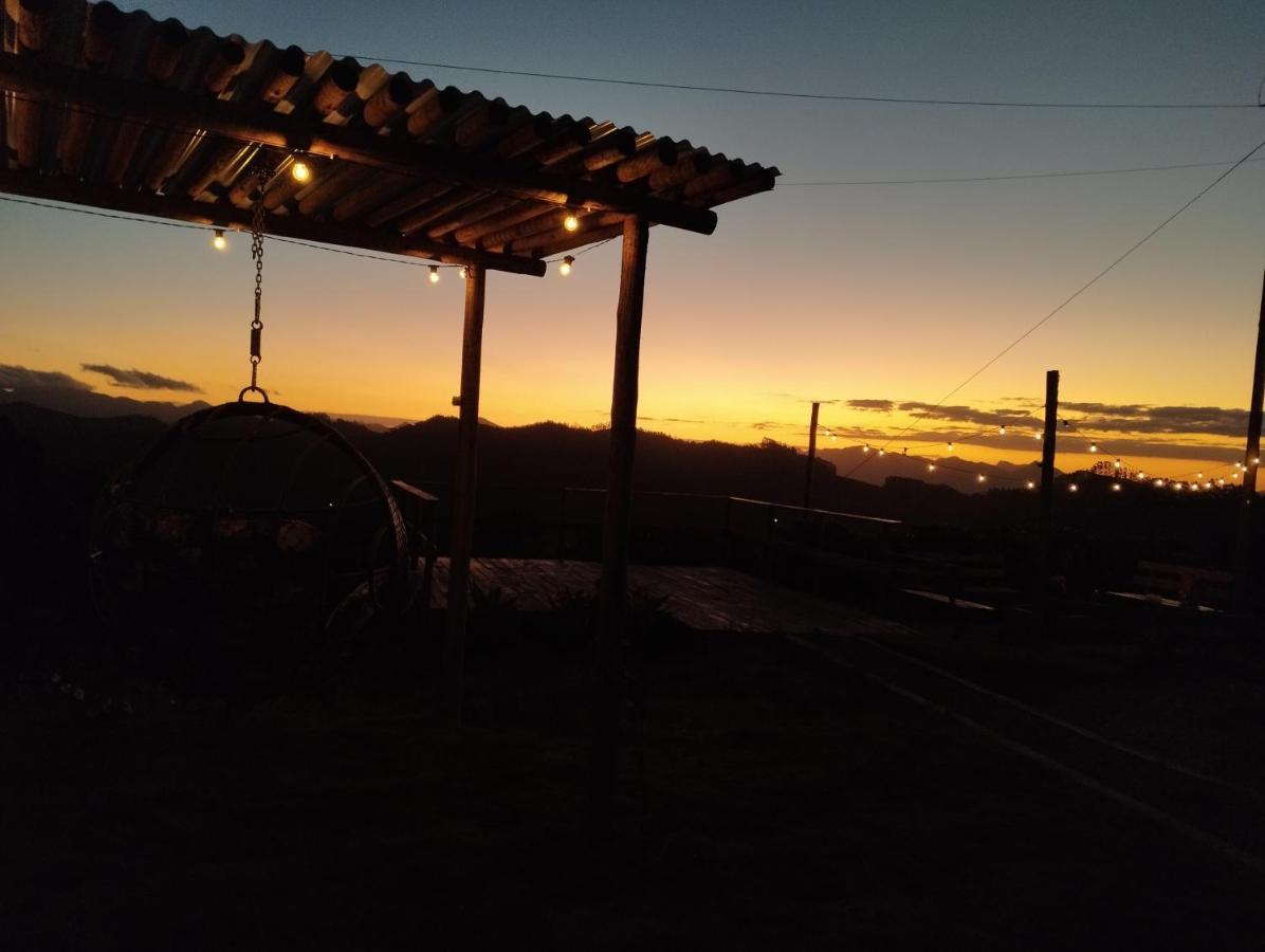 Chalés Pôr Do Sol Caparaó Velho Exterior foto