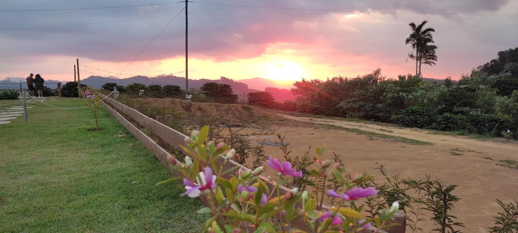 Chalés Pôr Do Sol Caparaó Velho Exterior foto